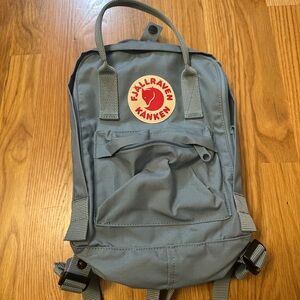 Fjallraven Kånken Mini Teal Backpack